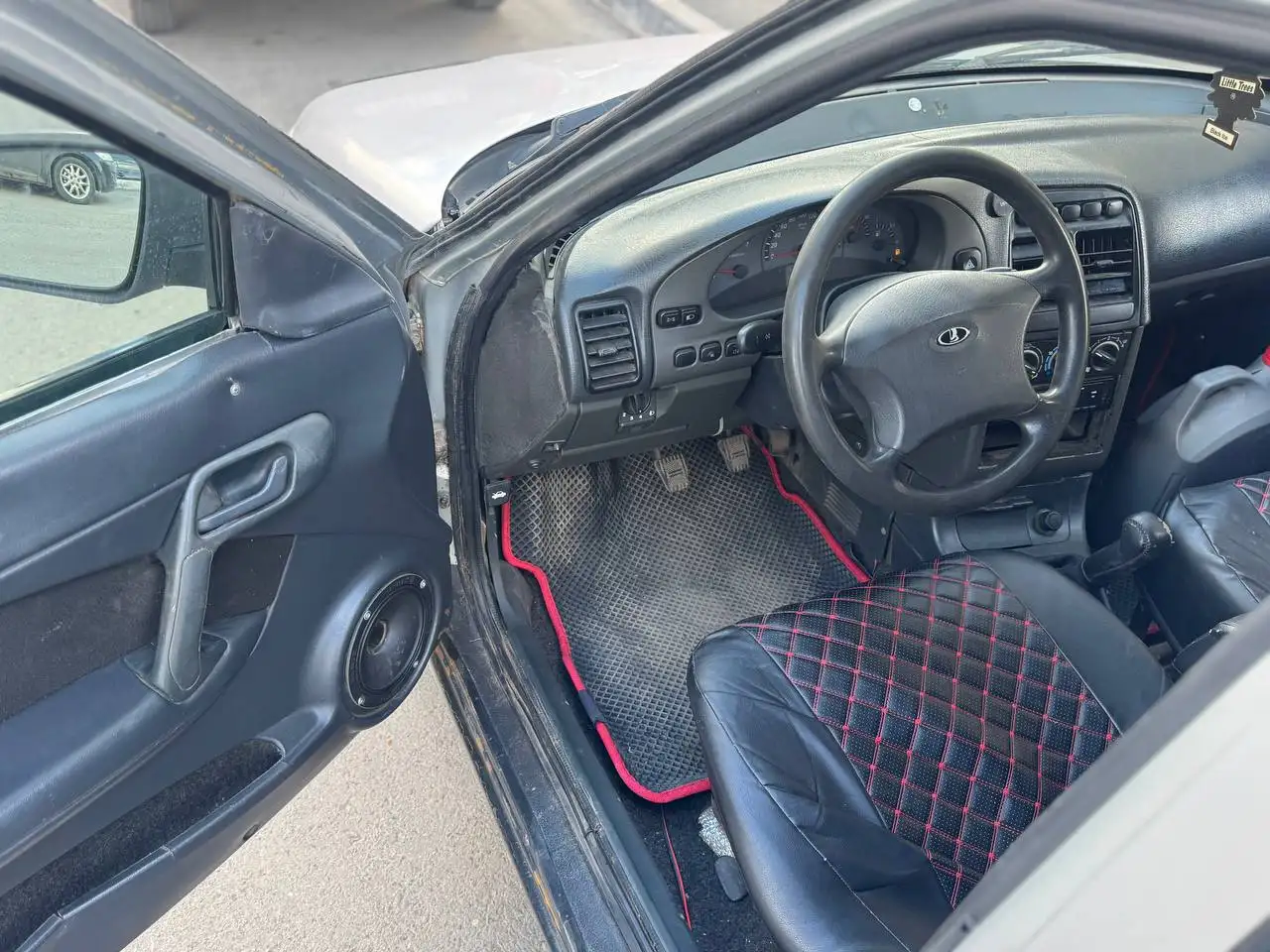 Автомобиль 2007 года на ходу с неисправным аккумулятором - Авто в Оренбург