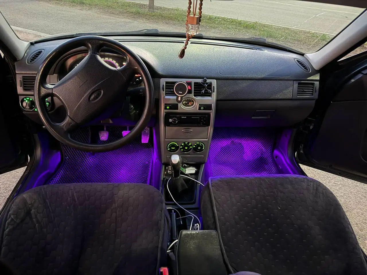 Продам автомобиль Лада Приора 2011 года - Авто в Оренбург