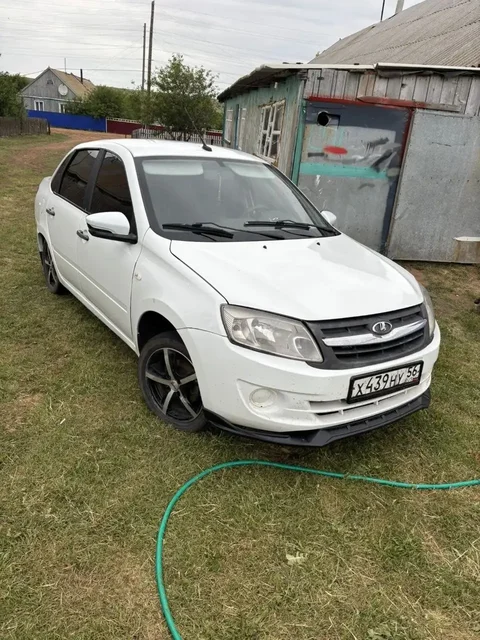 Lada Granta 2018 - Мотоциклы и квадроциклы в Оренбург