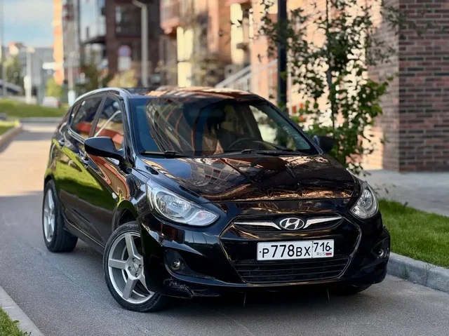 Hyundai Solaris 2013, 1.6 AT - Госномера в Казань