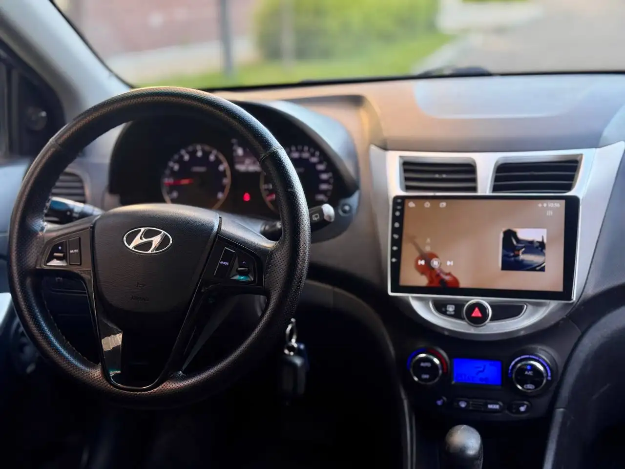 Hyundai Solaris 2013, 1.6 AT - Hyundai Solaris (Авто) в Казань