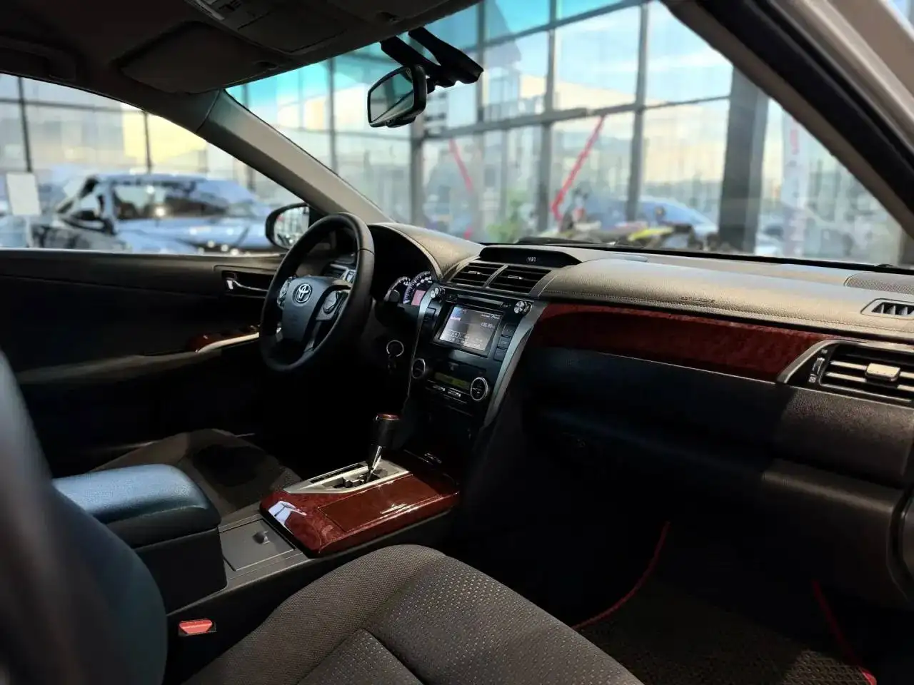 Toyota Camry 2013 2.5 AT от первого владельца - Авто в Оренбург
