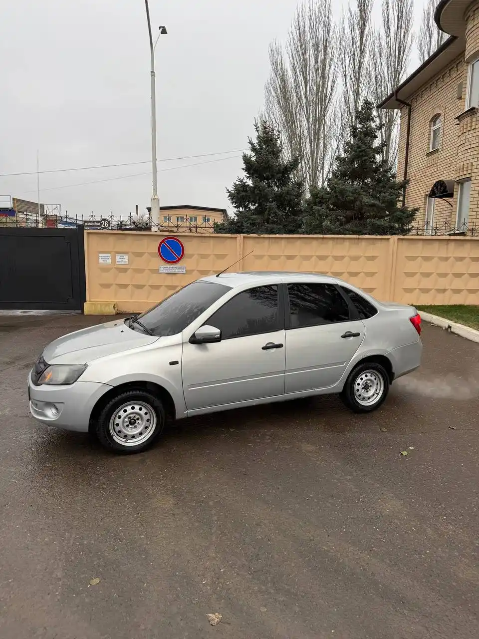 LADA GRANTA 2013г