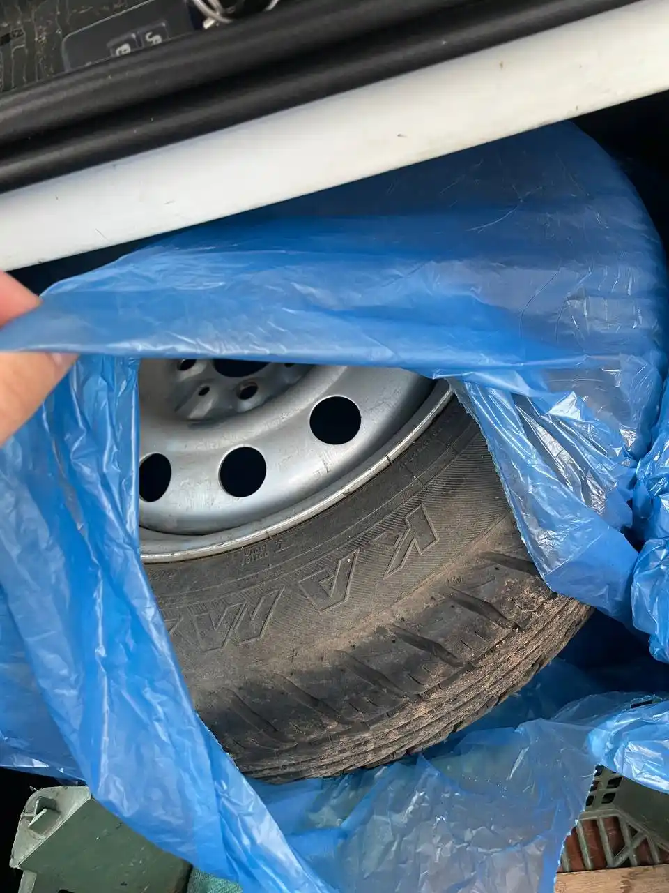 Летняя резина и бампер Приора