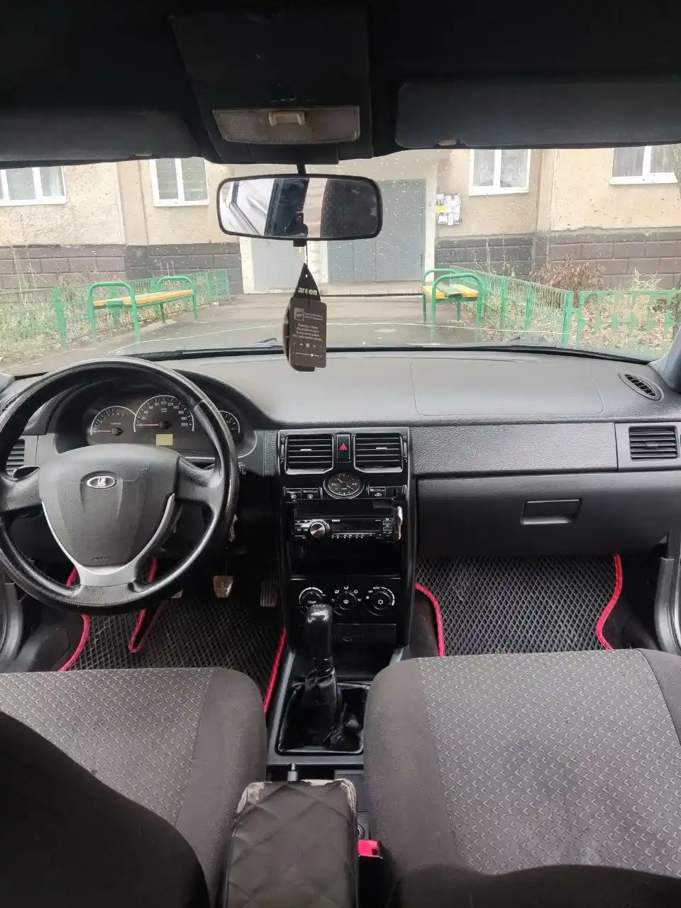 Продажа Лада Приора 2013 года