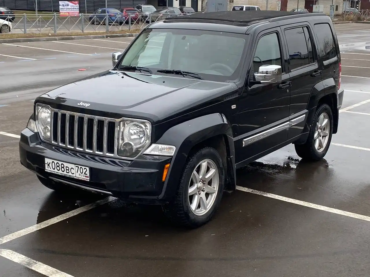 Продам Jeep CHEROKEE 2008 года