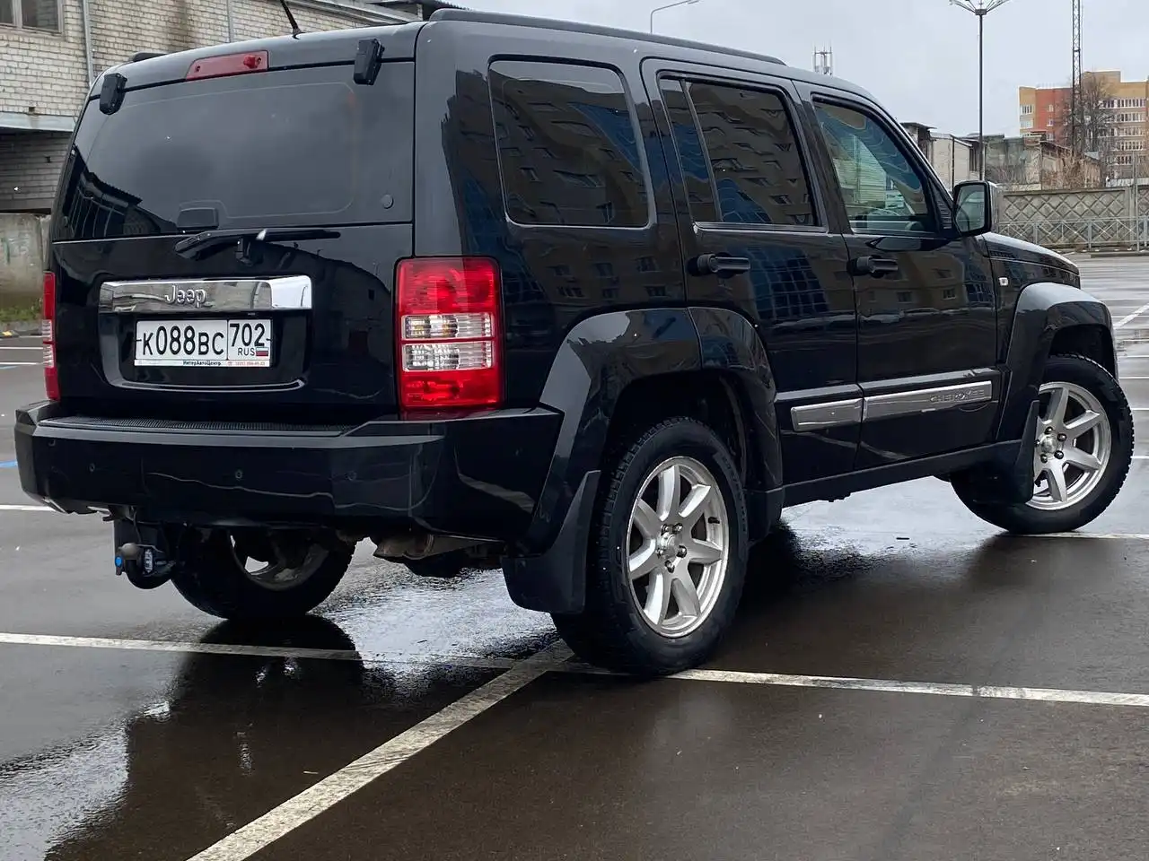 Продам Jeep CHEROKEE 2008 года