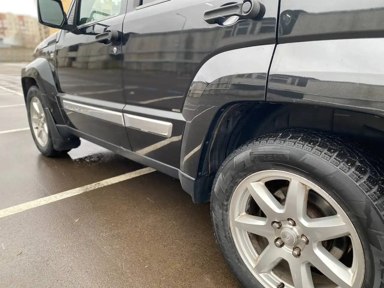 Продам Jeep CHEROKEE 2008 года