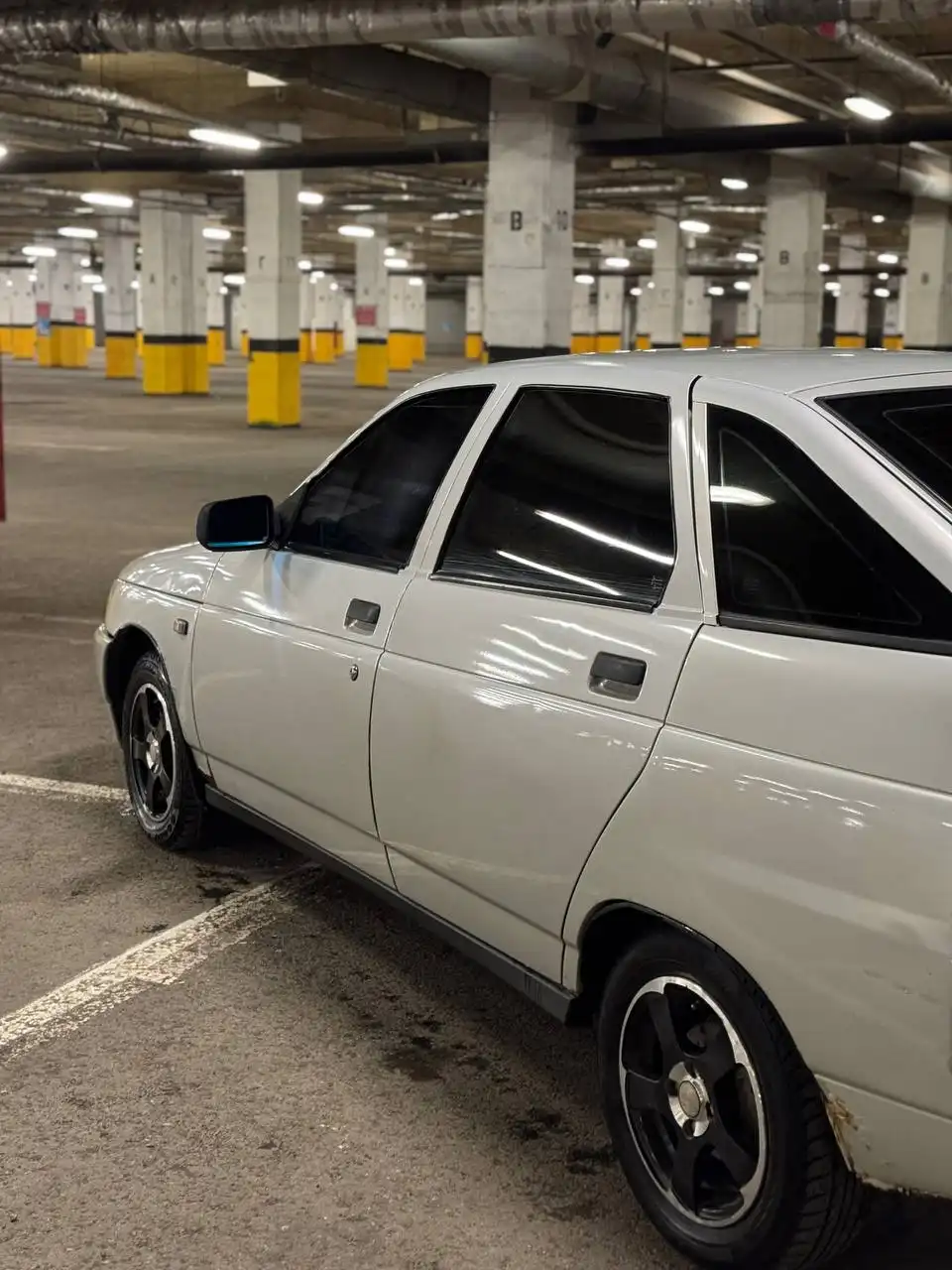 ВАЗ 2112 2005 года