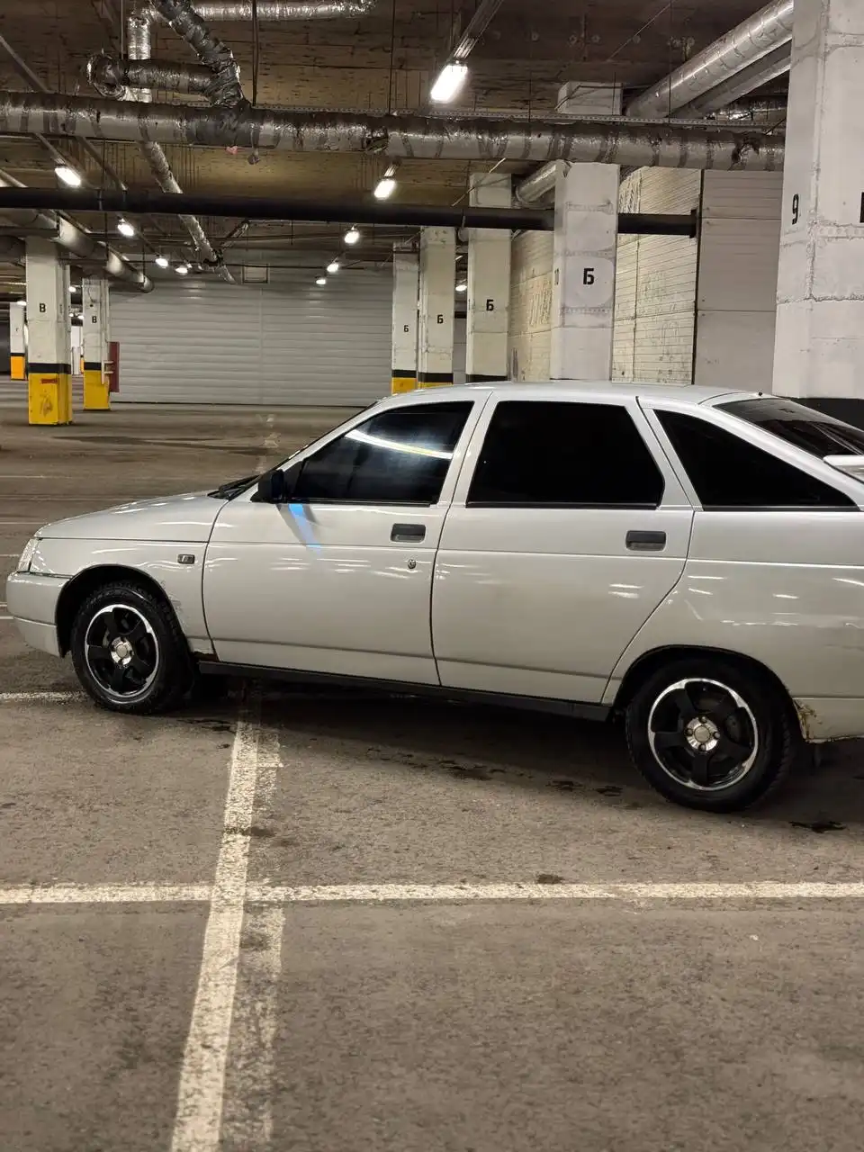 ВАЗ 2112 2005 года