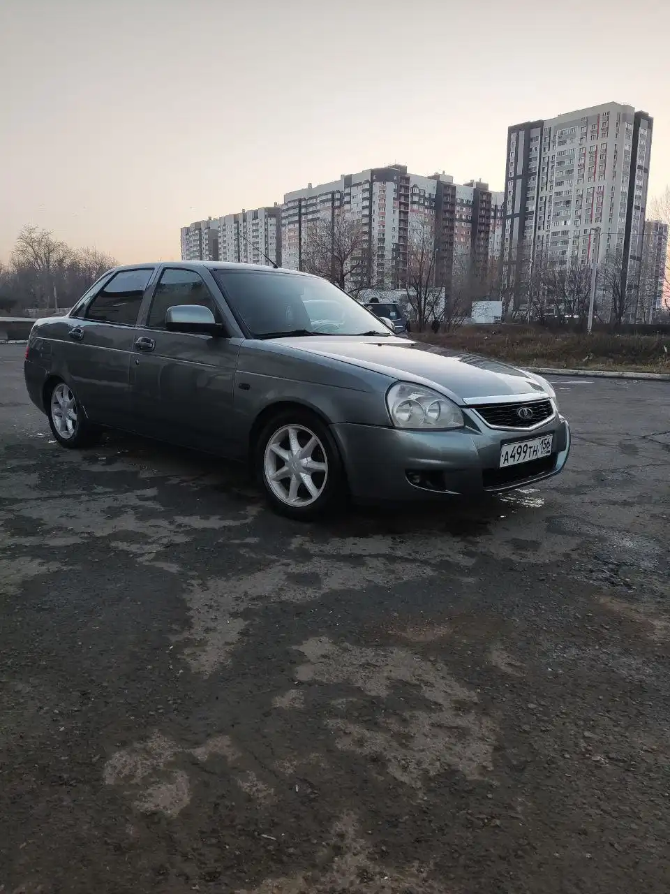 Продажа автомобиля Lada Priora 2013 года