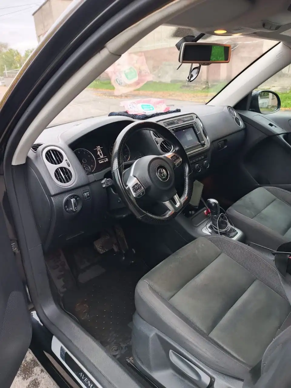 Продажа Volkswagen Tiguan 1.4 2016 года