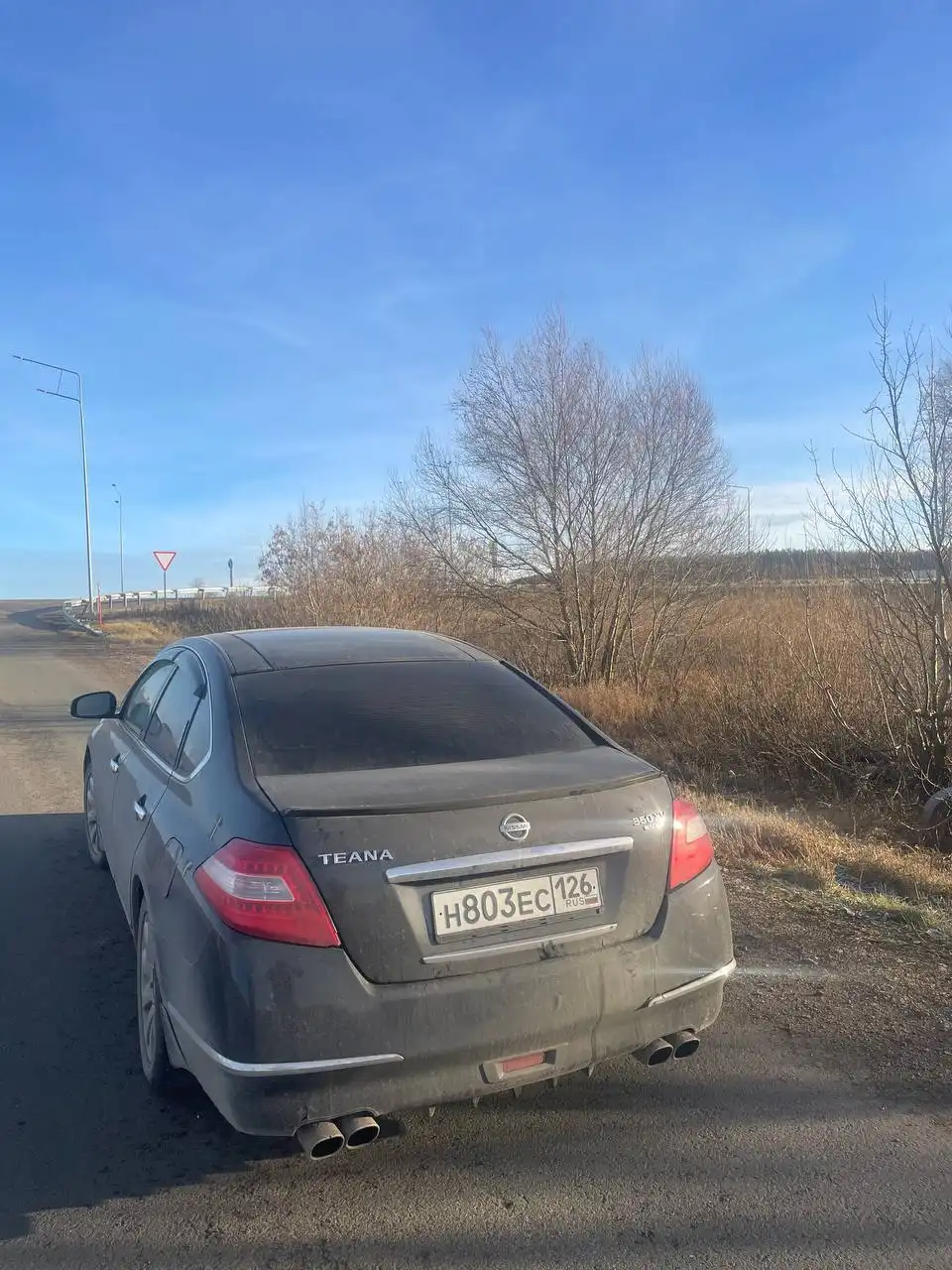 Продам автомобиль 2008 года, мотор 3.5, максимальная комплектация