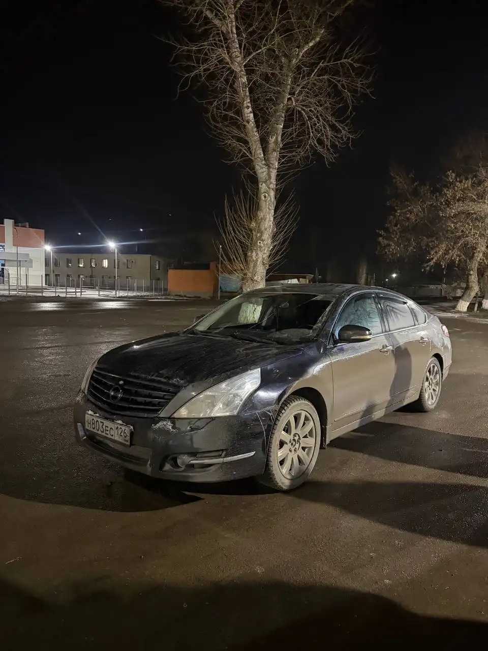 Продам автомобиль 2008 года, мотор 3.5, максимальная комплектация