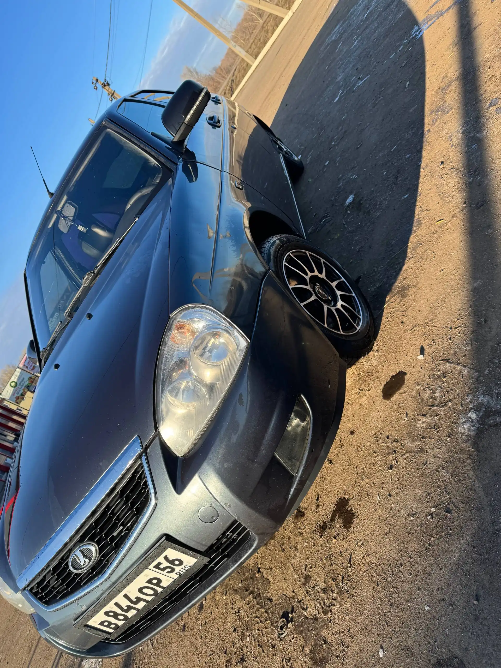 Продам Ладу Приору 2013 года в хорошем состоянии