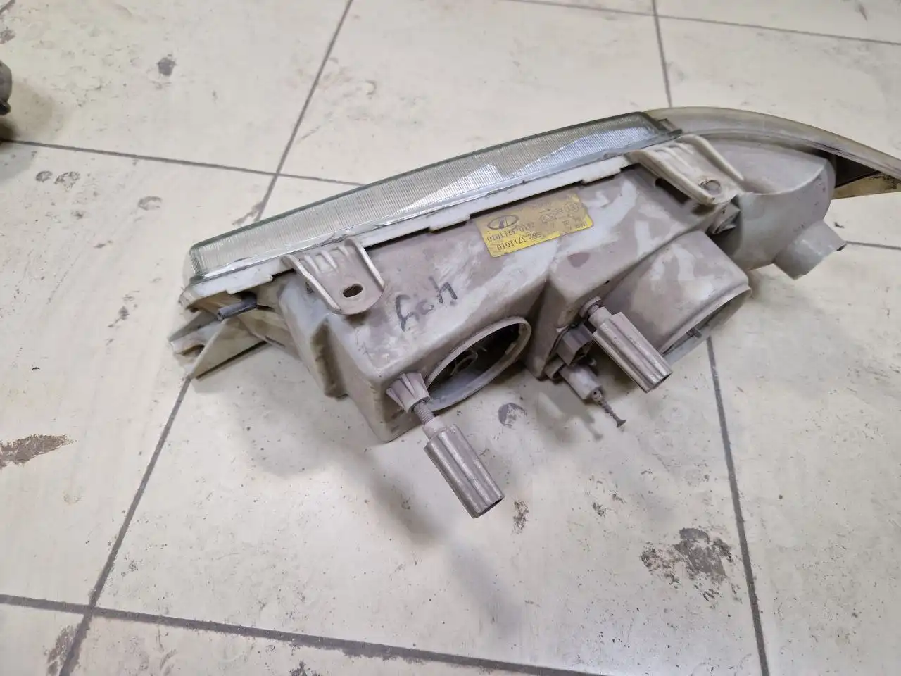 Продажа фар для автомобилей