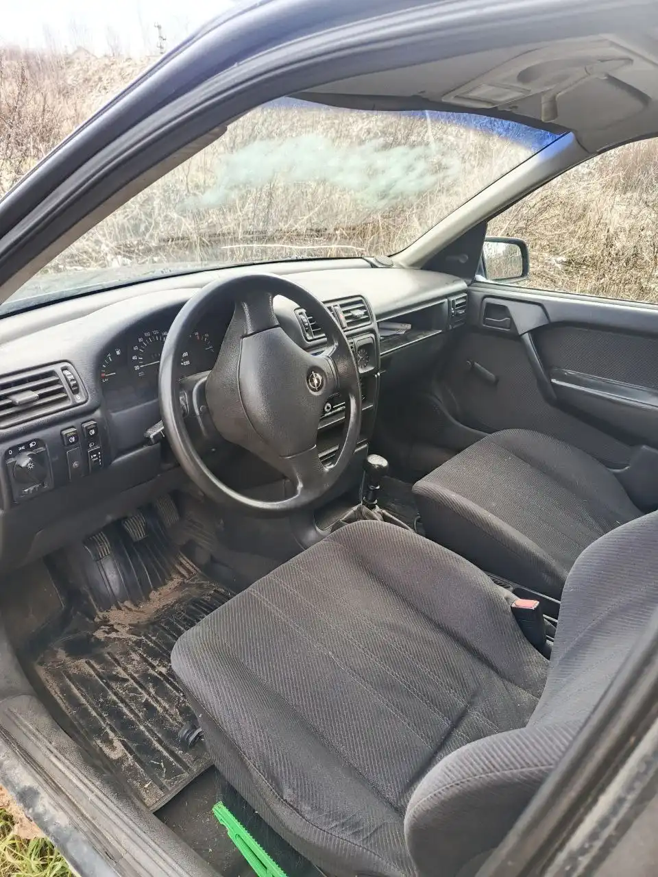 Опель вектра 1991г на учете на ходу без акб