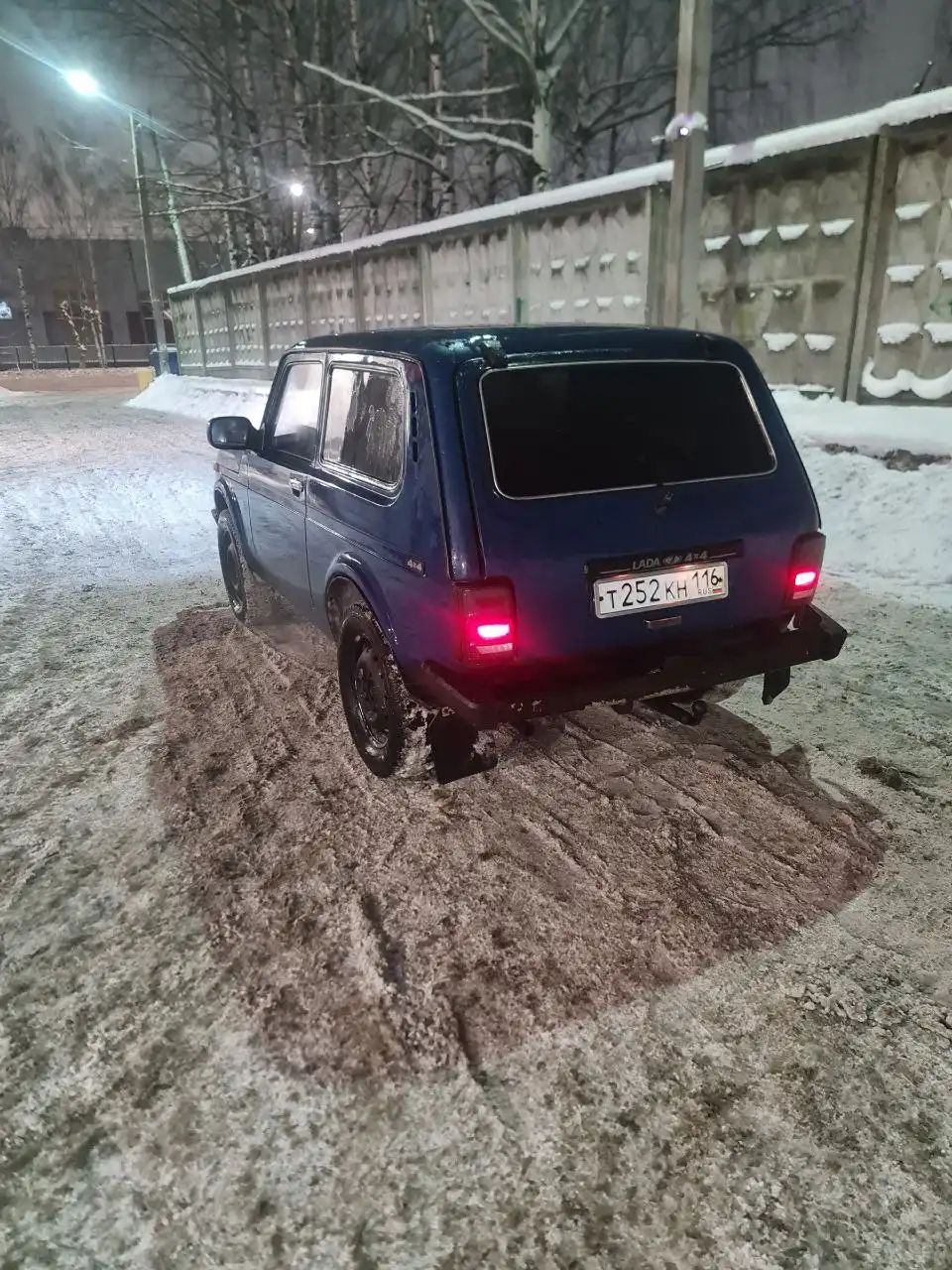 Продам Ниву 2001 года в Кирове