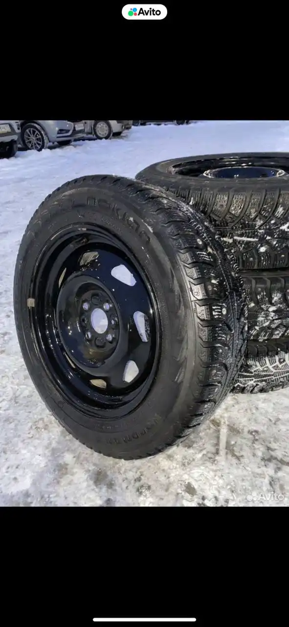 Продам зимние шины 185/65 R15 с дисками