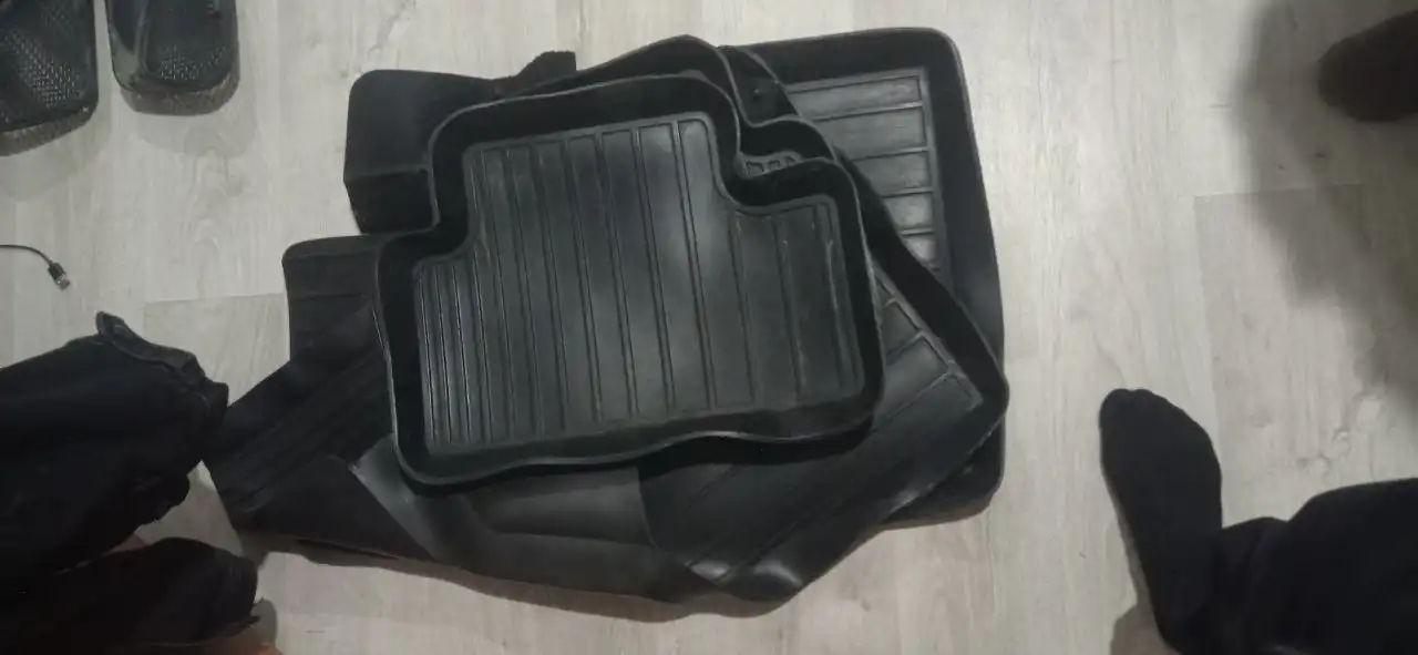 Продажа автомобиля на 14 с новыми подкрылками