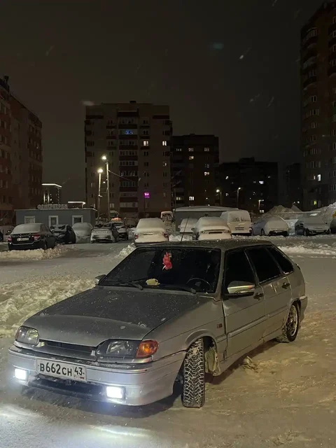 Продам ВАЗ 2114 2003 года в Кирове - Шины и диски в Киров