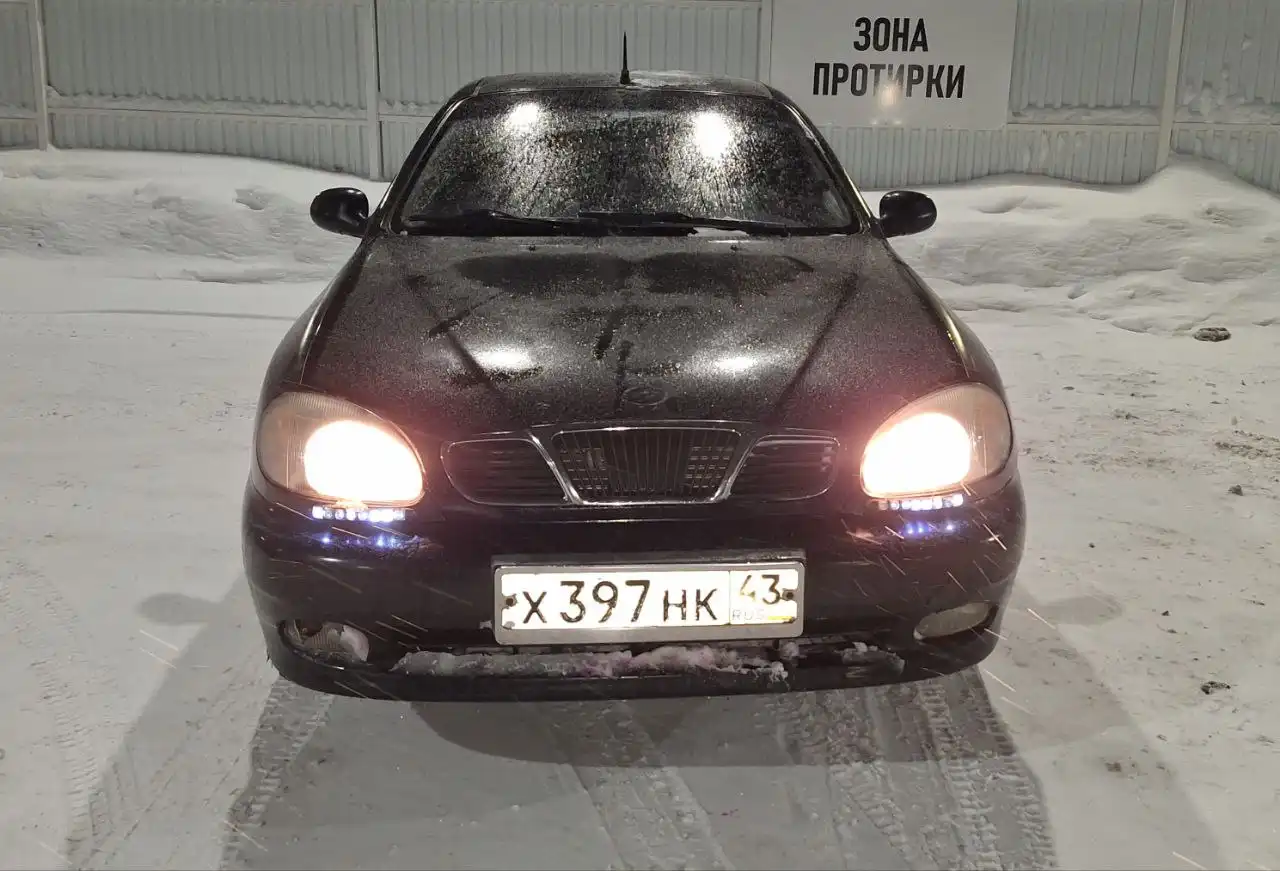 Продажа автомобиля 8 лет, ЛКП нормальное, дно и пороги целые - Авто в Киров