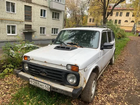 Продам ВАЗ 2131 Нива 2005 года 1.8 л - частное объявление в Киров