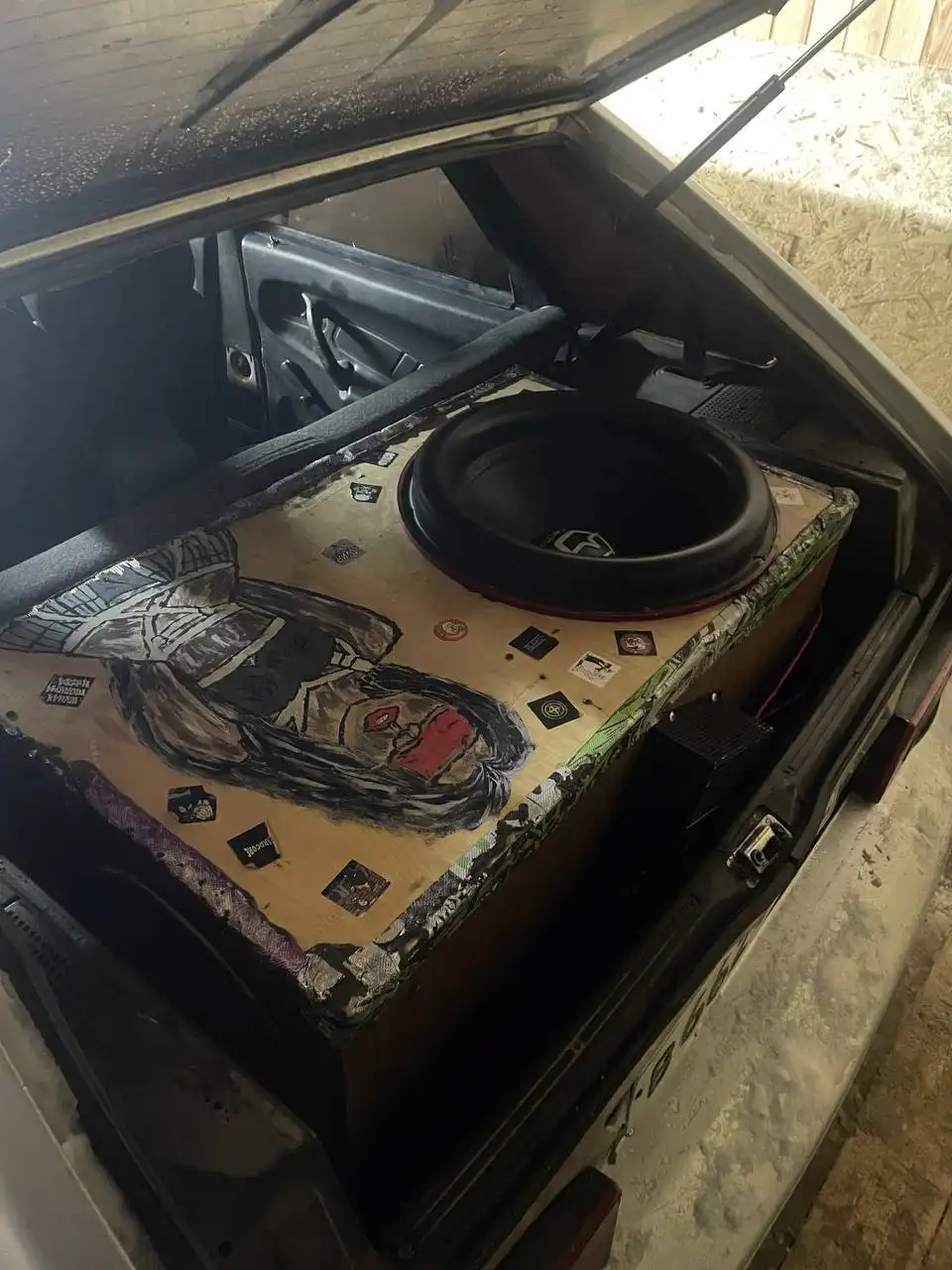 Продам короб под сабвуфер 18 радиус - Автозвук (Авто) в Киров