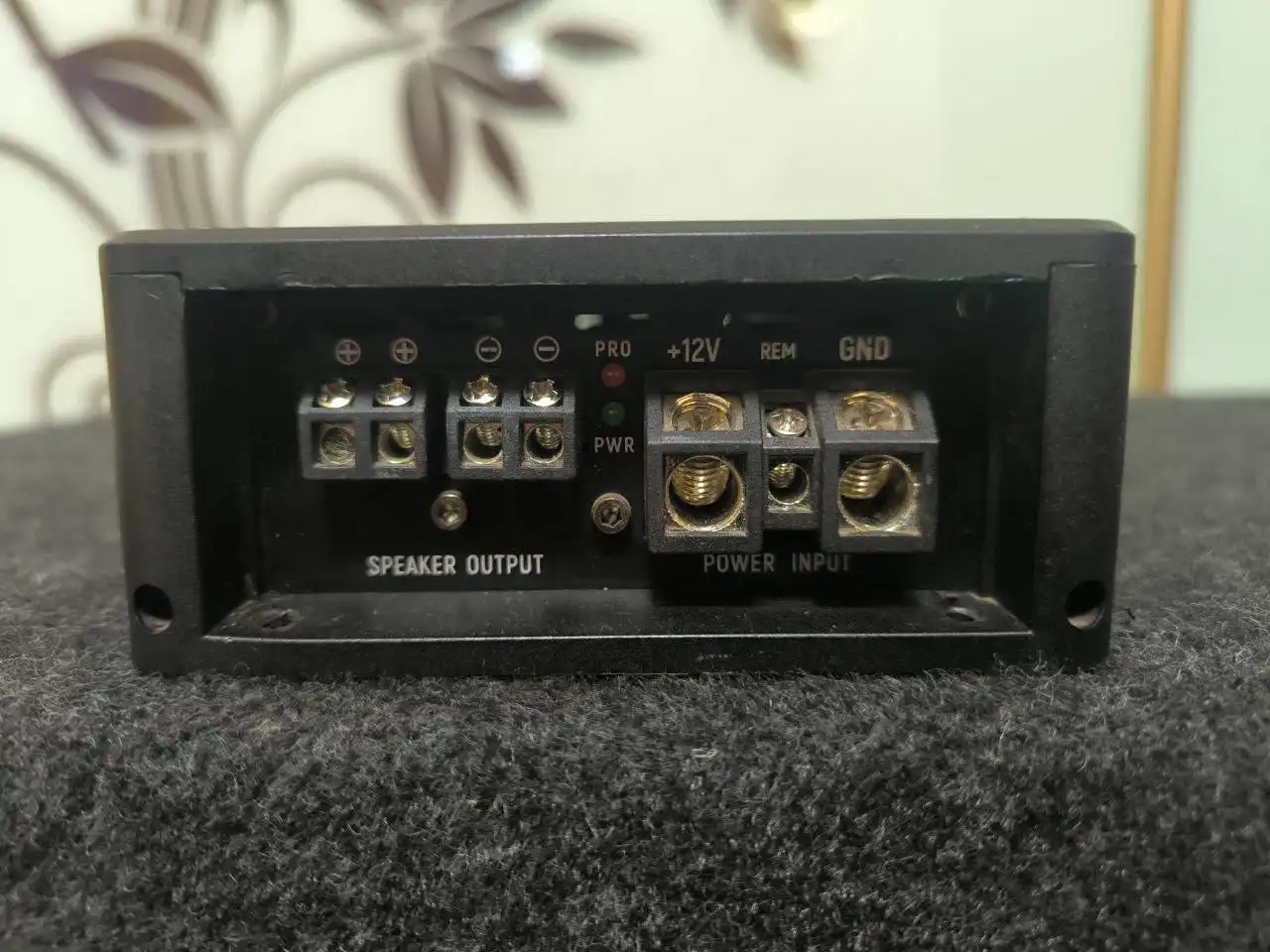 Продажа сабвуфера DeafBounce Fight R с усилителем АМР - Автозвук (Электроника) в Киров