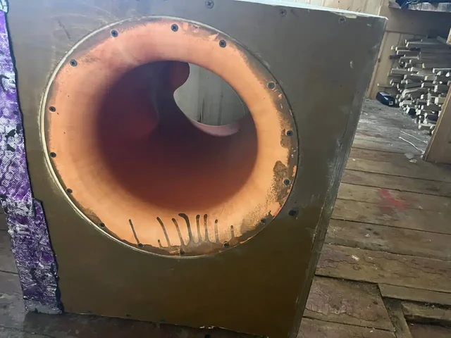 Автозвук: короб под саб, RCA провода, колба с предохранителем, магнитола - Автозвук в Киров