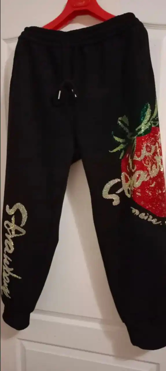 Костюм со стразами голография