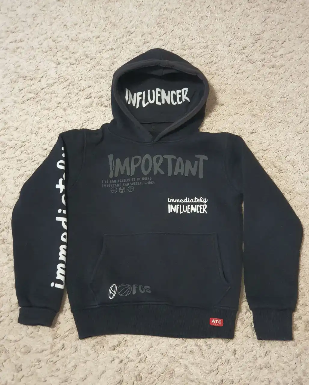 Толстовка теплая темно-синего цвета с маской