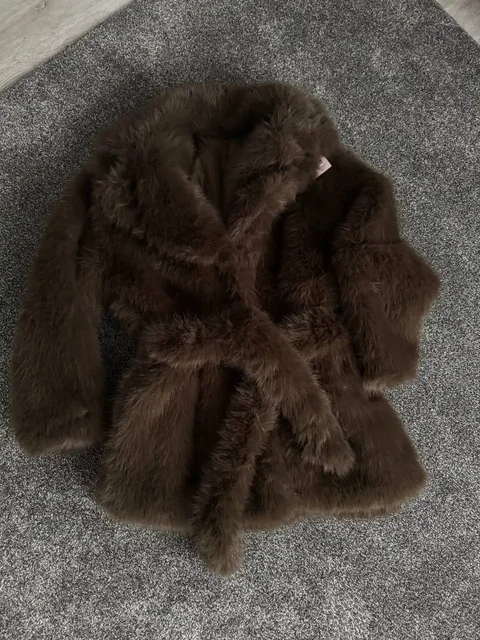 Продам новую шубу 42-46 размера - Одежда в Казань