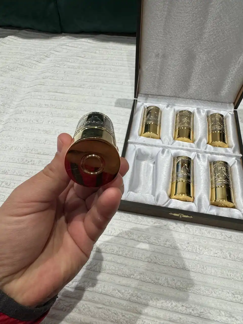 Продам новый подарочный водочный набор