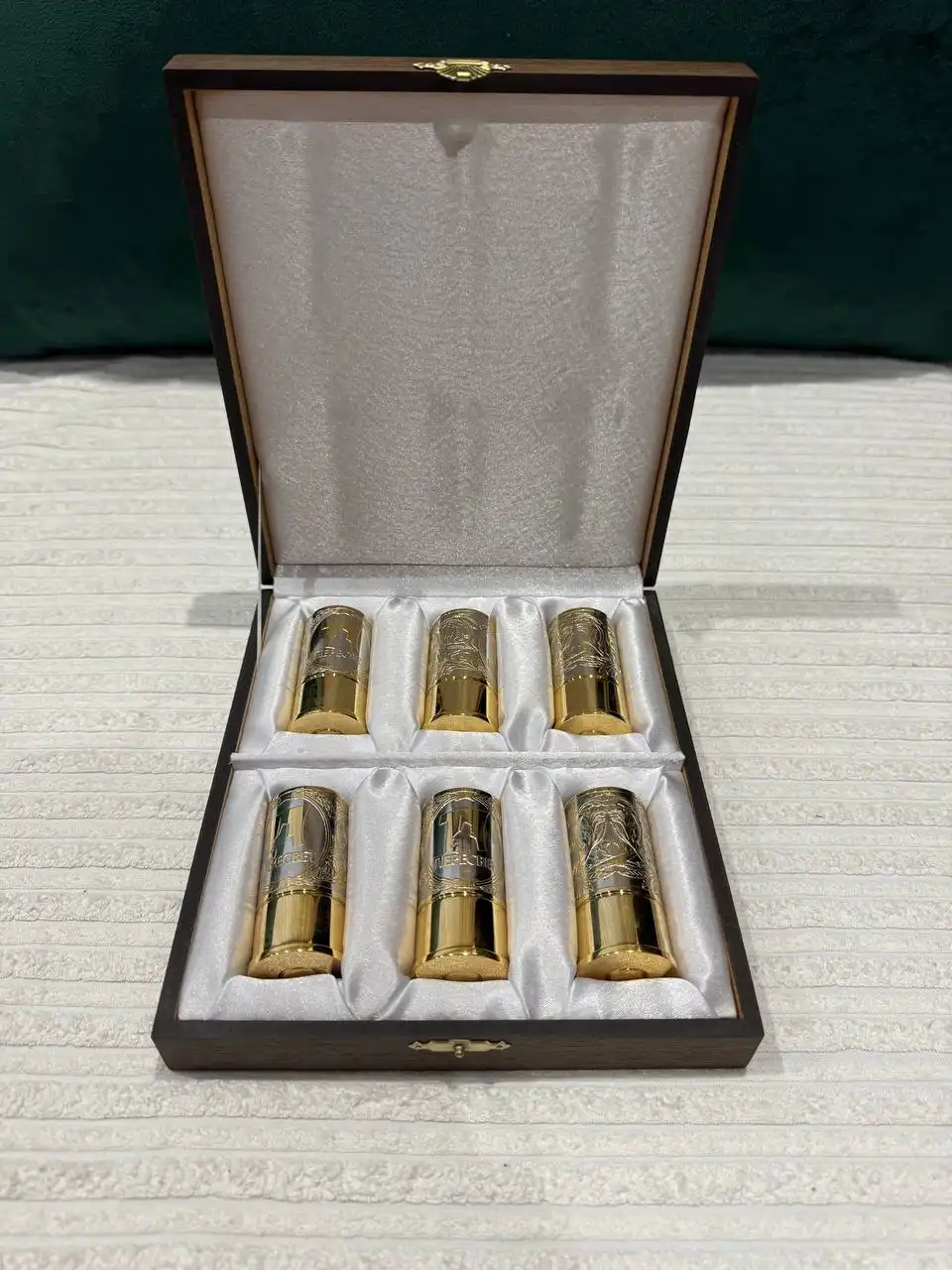 Продам новый подарочный водочный набор