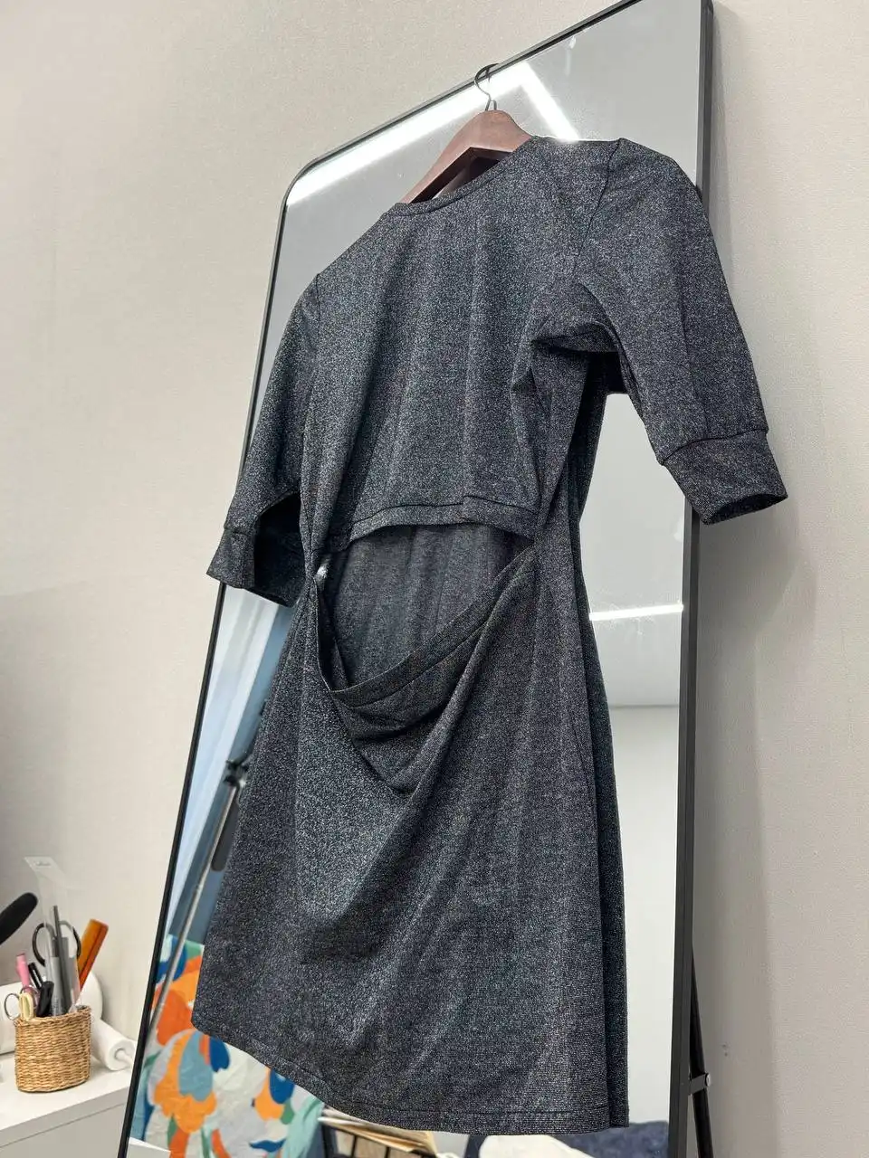 Женское серебристое платье XS-S