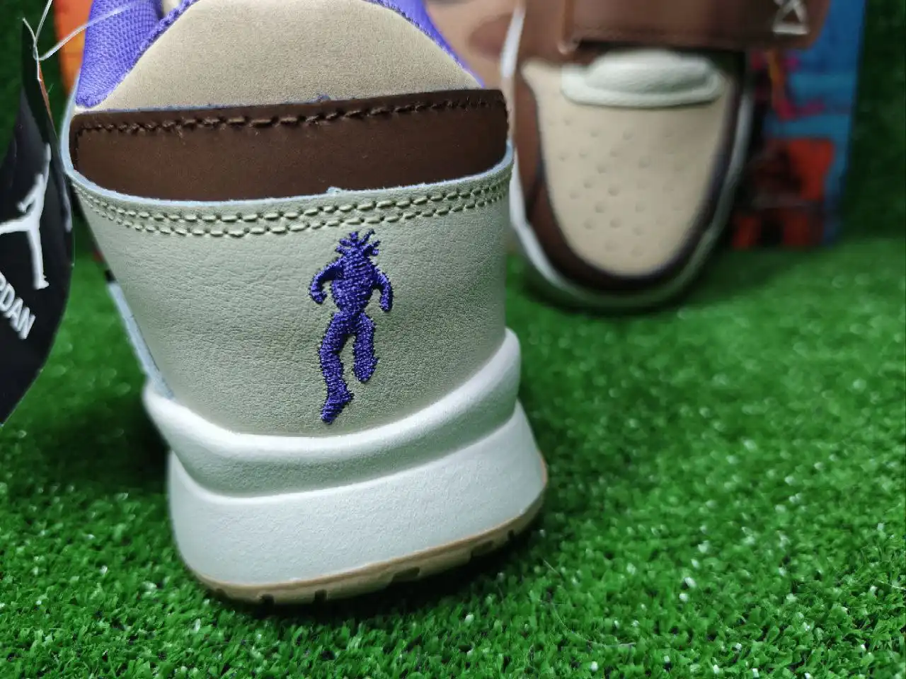 Кроссовки мужские Travis Scott x Jordan Cut The Check