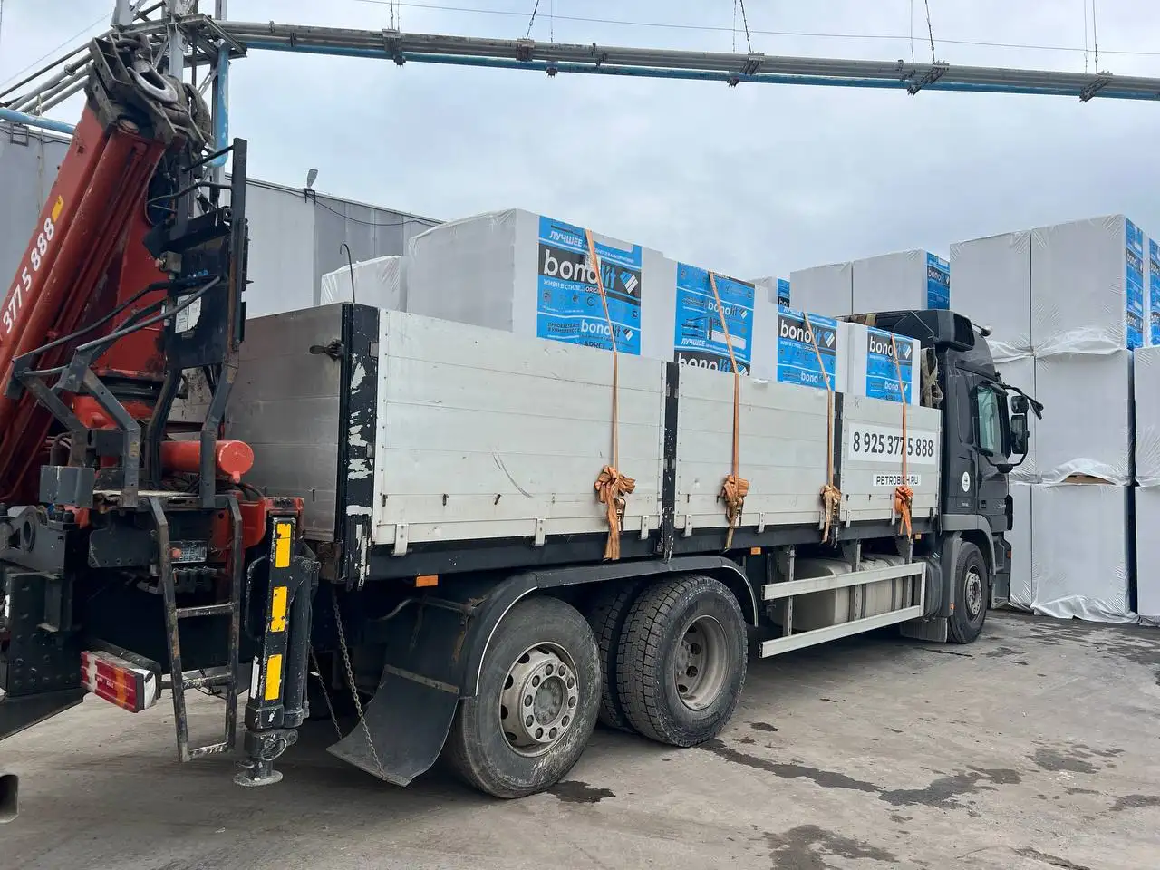 Услуги бортового манипулятора в Москве - Грузоперевозки (Услуги) в Москва