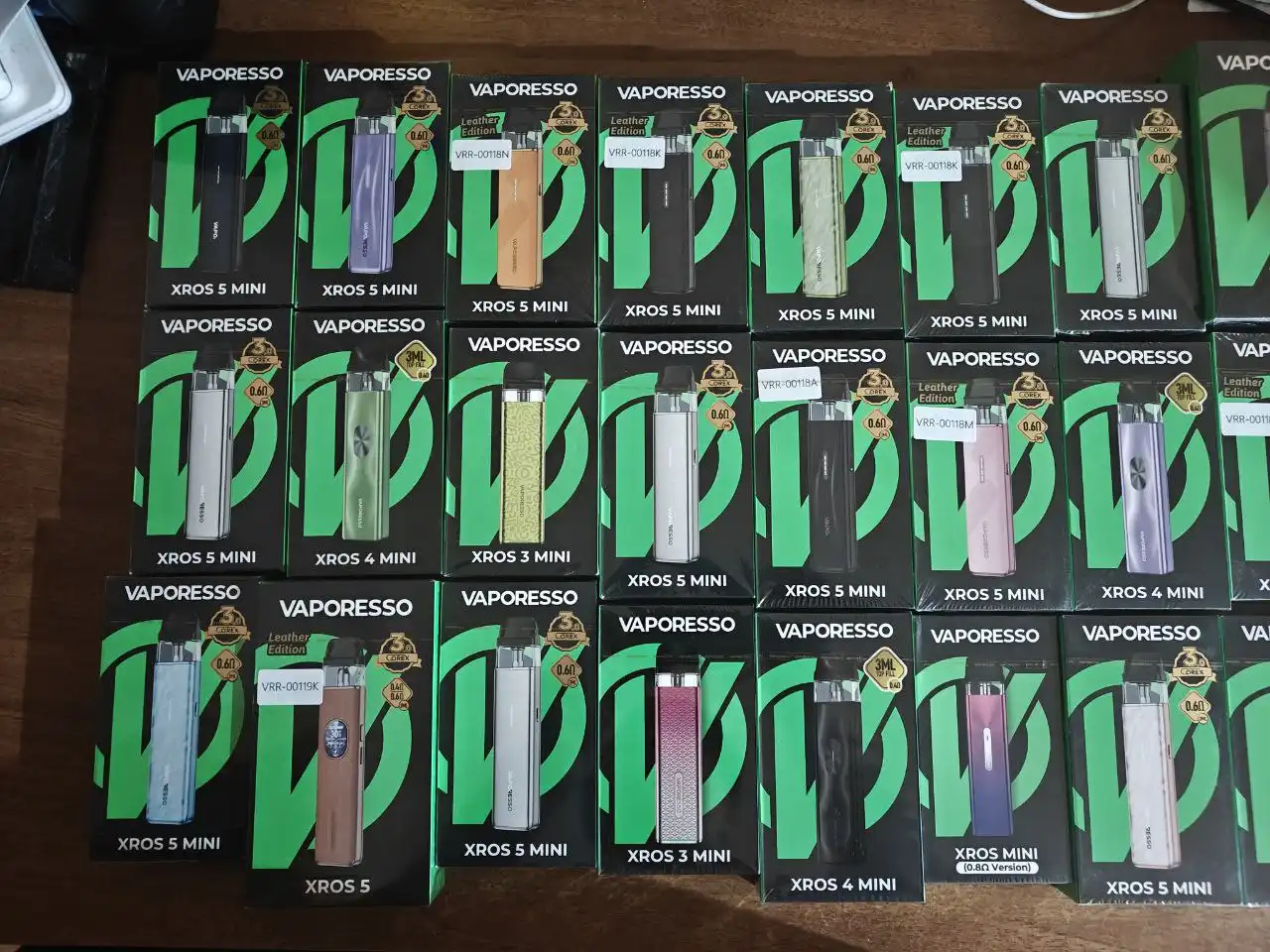 Продажа товаров у универмага в Костроме