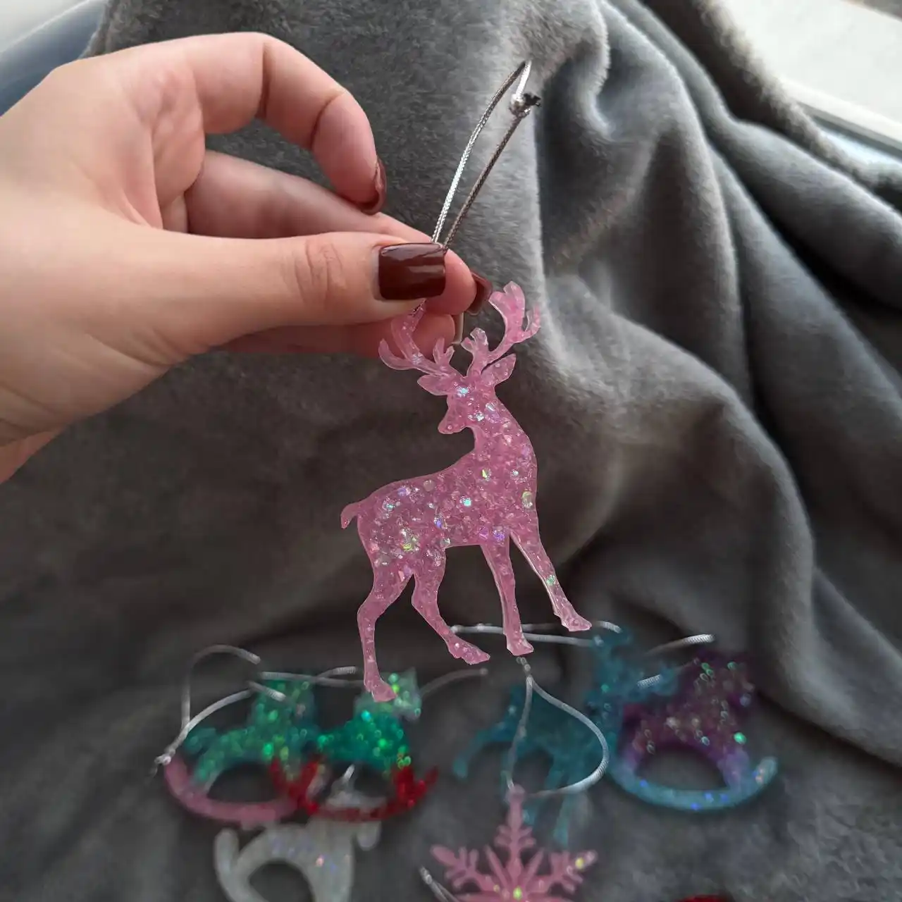 Елочные игрушки из эпоксидной смолы