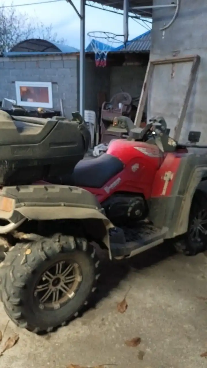 Продаётся квадроцикл CFMOTO X8