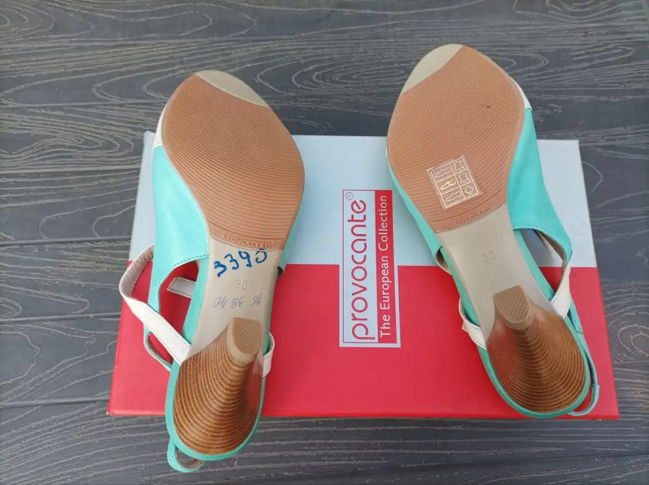 Продам новые босоножки 36 размера