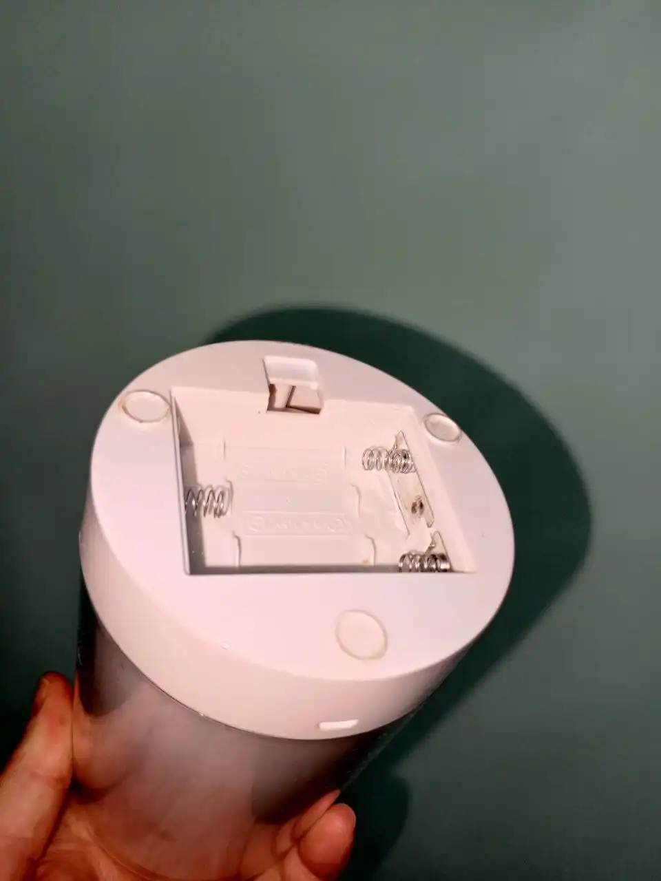 Отдам два светильника