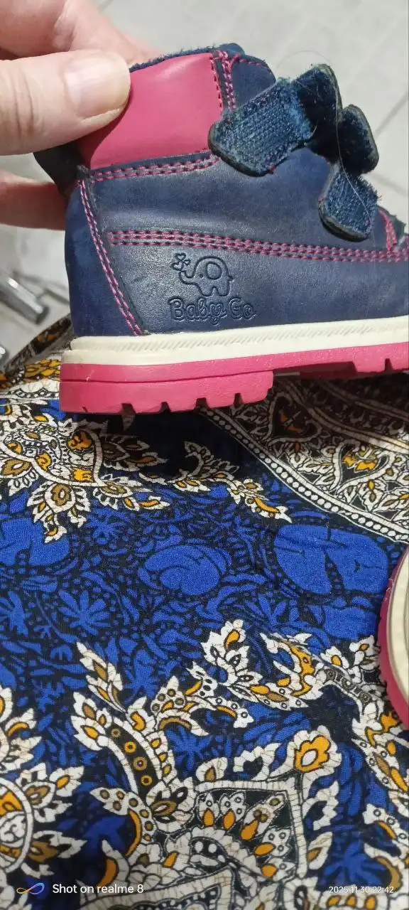 Отдам ботинки за яблоки