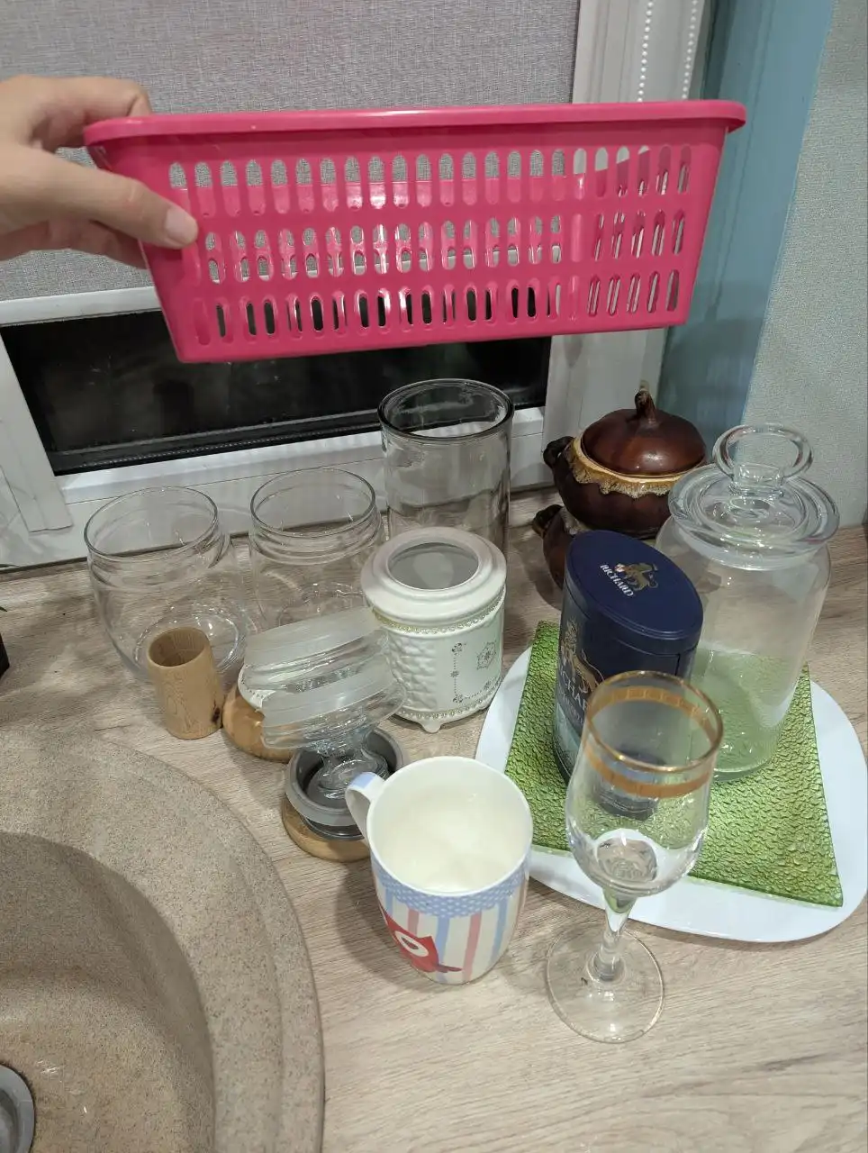 Отдаю набор кухонной утвари и посуды