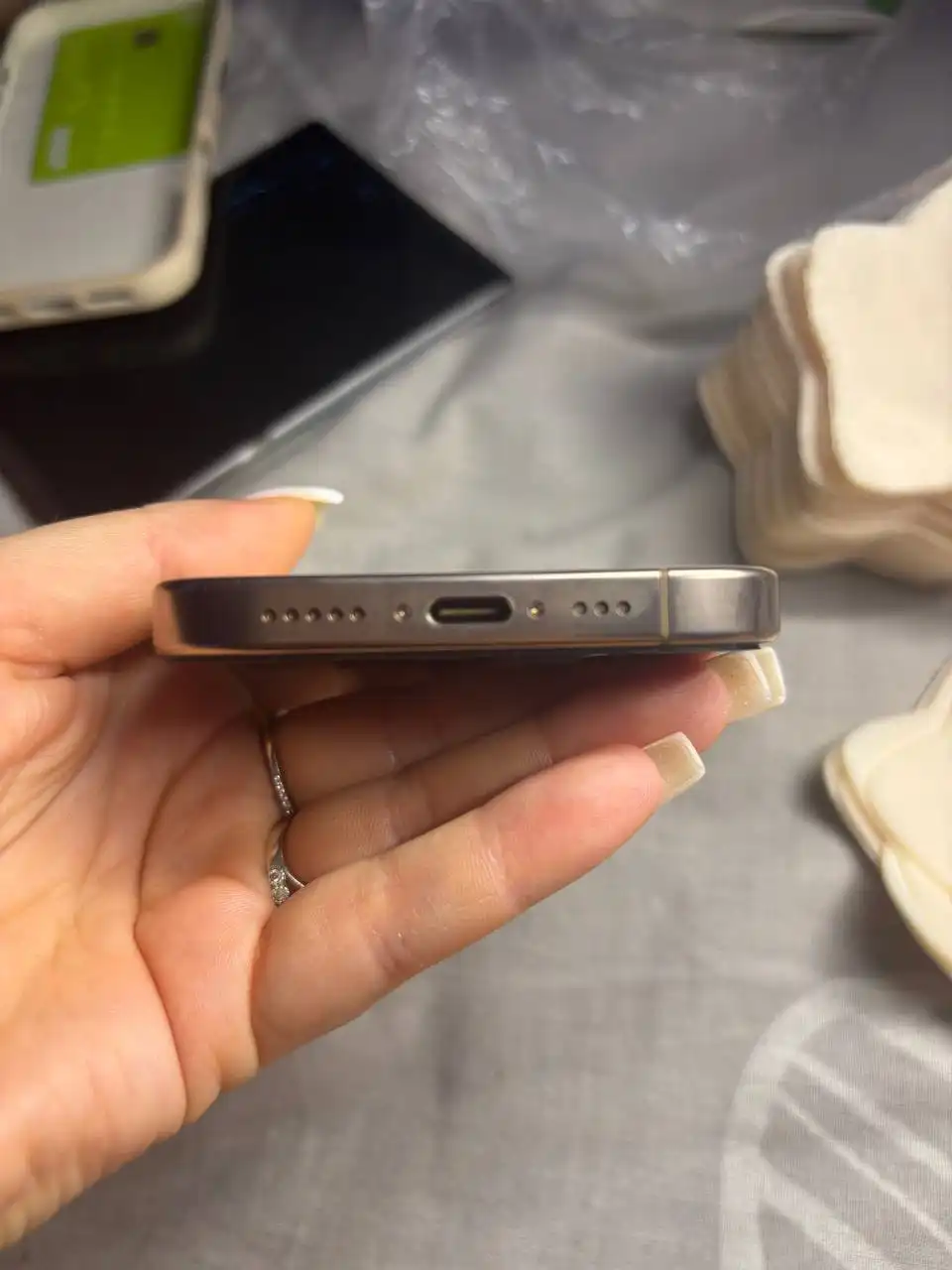 Смартфон iPhone 16 Pro 128 ГБ