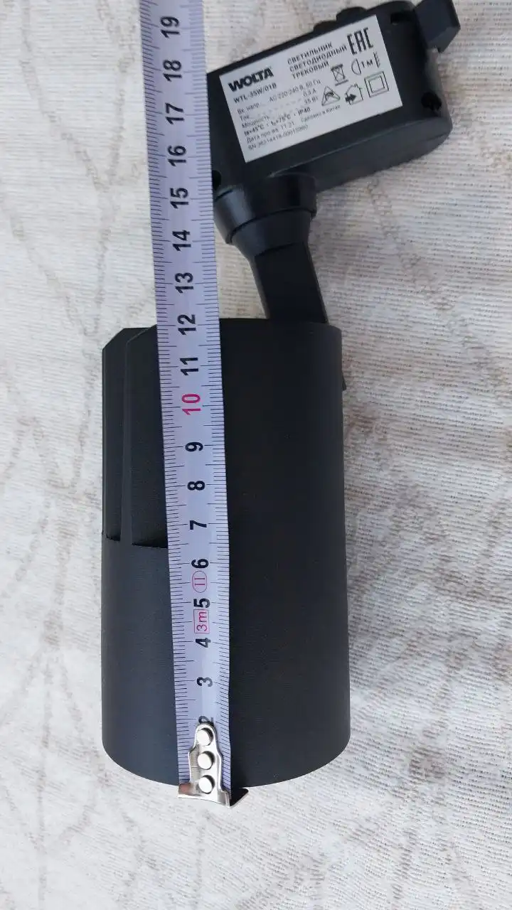 Продажа новых светильников и тапочек