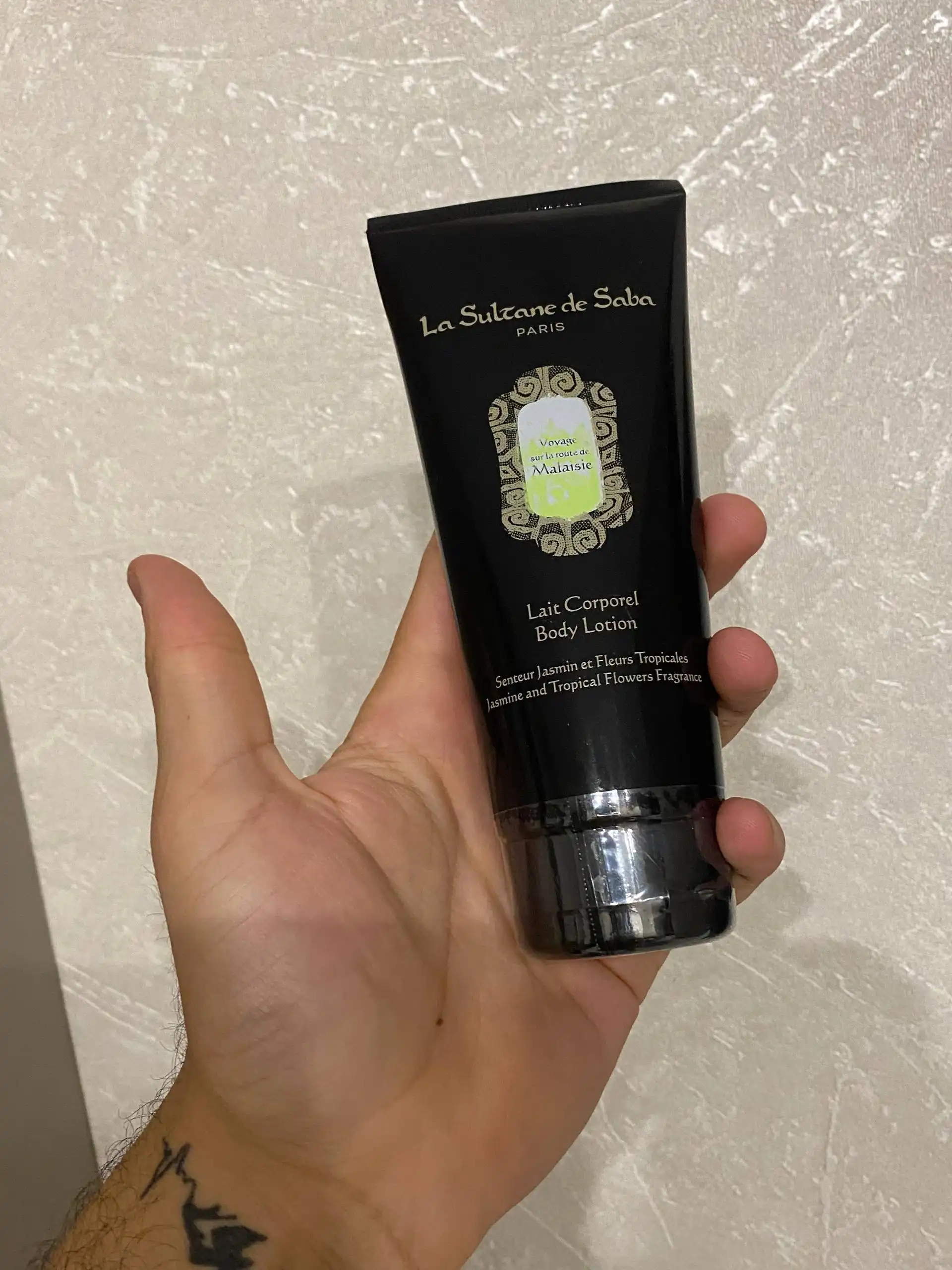 Продажа парфюмерии Trussardi, Xerjoff, Victoria's Secret