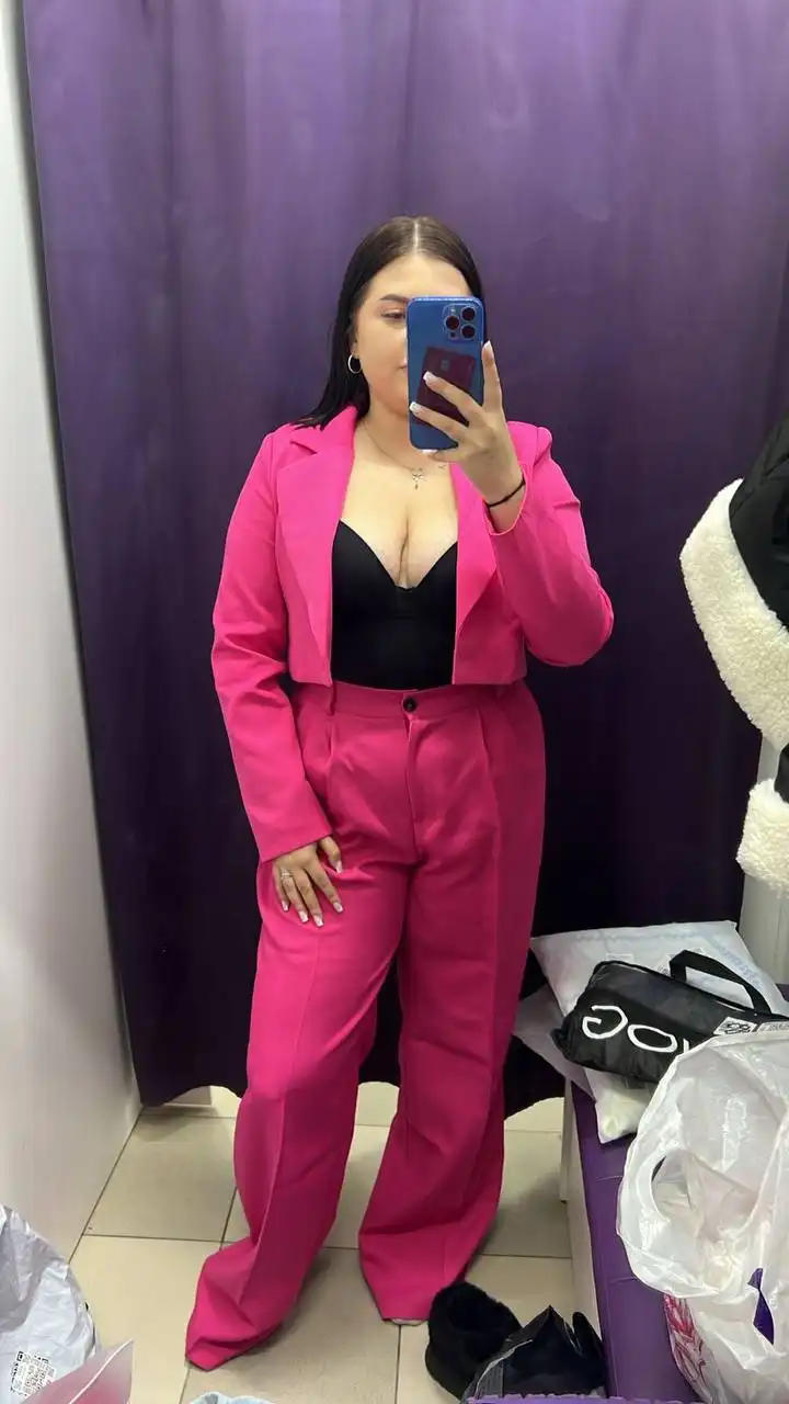 Костюм два раза надевался 46-48