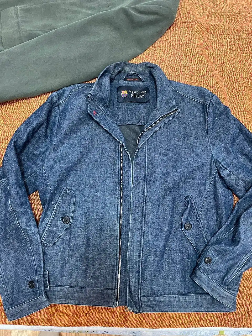 Отдам пиджак и джинсовку